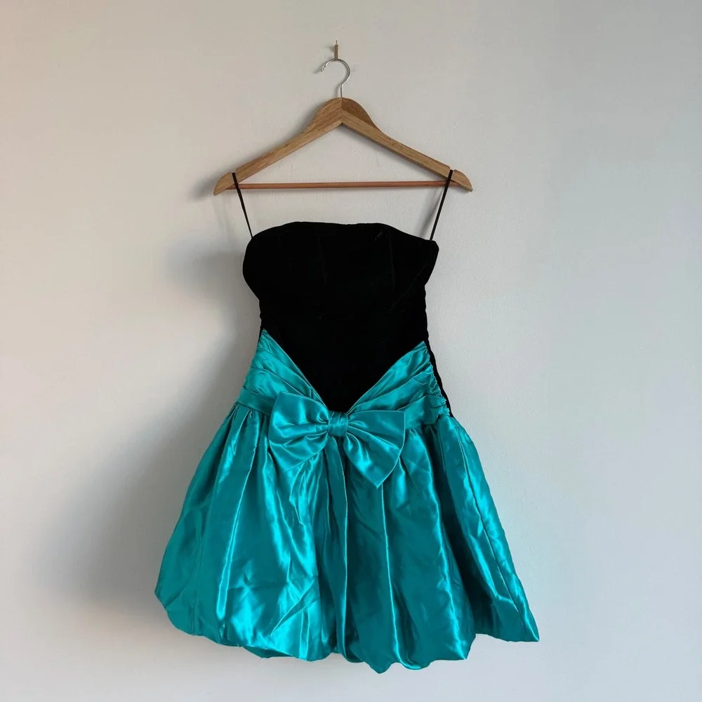 Nite Scarlett by‎ Linda Bernell Velvet and Satin Mini Dress - Picture 2 of 9